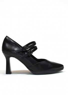 Zapato de doble pulsera con hebilla. Tacón 7,5 cm. Desireé.