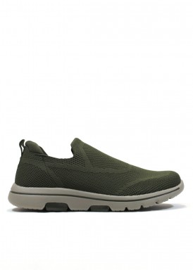 Zapatilla hombre, elásticos laterales. Piso ligero. Verde kaki. Doctor Cutillas.
