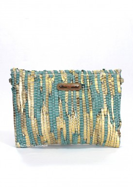 Bolso estilo sobre de piel. Color jade y oro. Simosastre