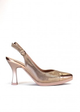 Zapato destalonado de tacón 7,5 cm. Oro-nude. Desiree..