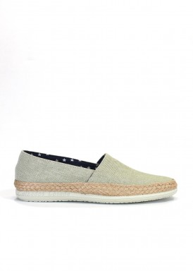 Zapatilla de hombre de tela con bordillo de esparto. Verde Kaki. Cuque.