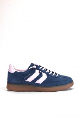 Zapatilla deportiva estilo retro, color azul marino. XTI.