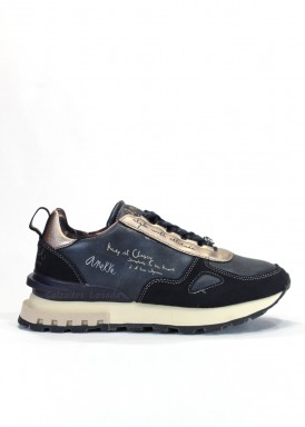 Zapatilla deportiva casual estampado azul marino. ANEKKE.