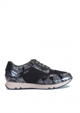 Deportiva casual con MEMBRANA IMPERMEABLE. Negro. Doctor Cutillas.