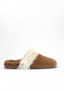 Zapatilla de casa abierta. Tostado. Macarena.