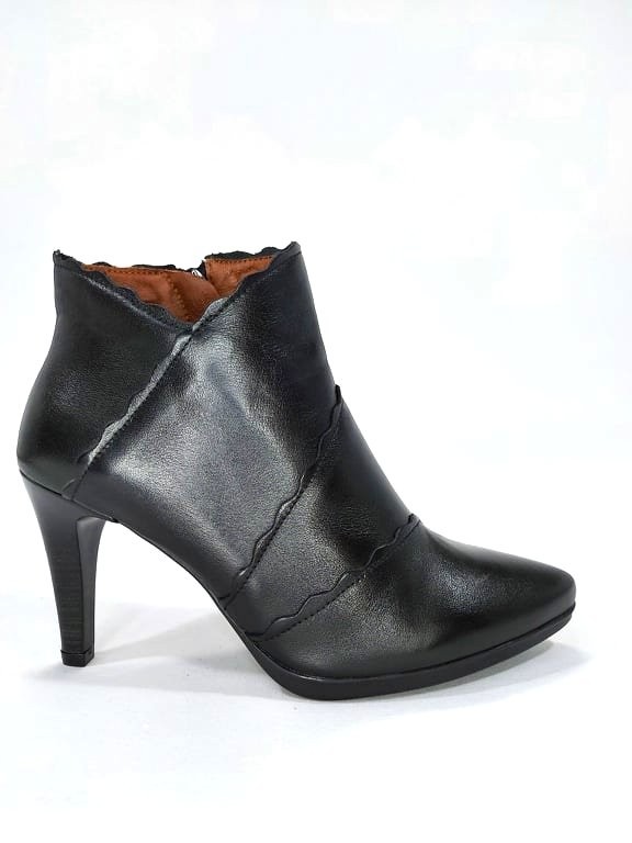 DESIREÉ - Botín tacón 8 cm. ondas negro de Desireé| Calzados Losada
