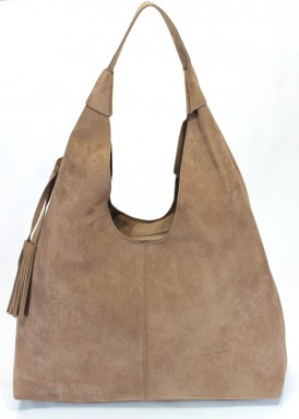 Bolso serraje con un asa de hombro. Taupe. Caramelo