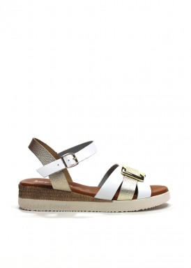 Sandalia cuña baja. Blanco y champang. JORDANA