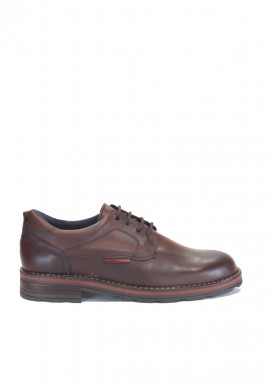 Zapato blucher de piel con piso de goma. Marrón. BOLA 22.