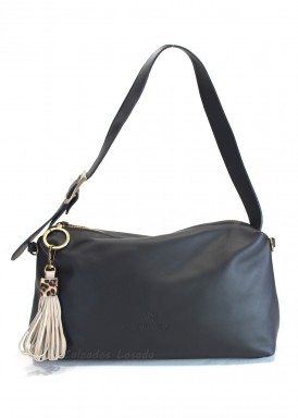 Bolso clásico rectangular de piel negro. Caramelo.