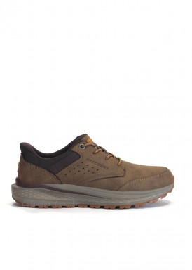 SKECHERS hombre Slip-ins. Relaxed fit.