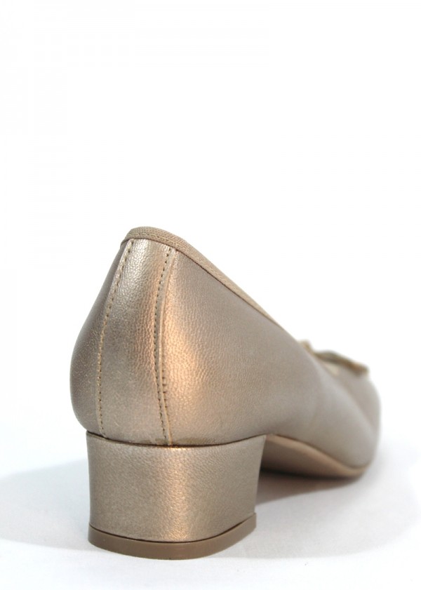 ROLDÁN - Zapato salón francesita, ancho especial piel .Dorado .Tacón 3 cm.  Roldán| Calzados Losada