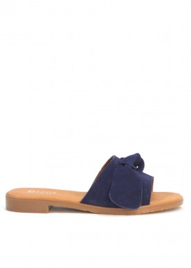 Sandalia plana descalza de serraje con adorno lazada. Azul marino. Bola 22