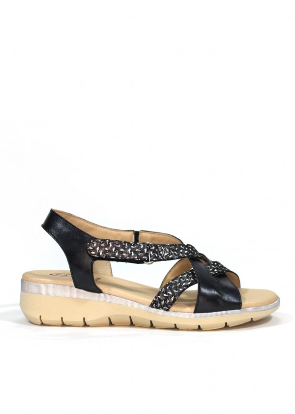FAP - Sandalia de piel suave color con plantilla de gel. Negro. Cuña baja  blanca. FAP| Calzados Losada