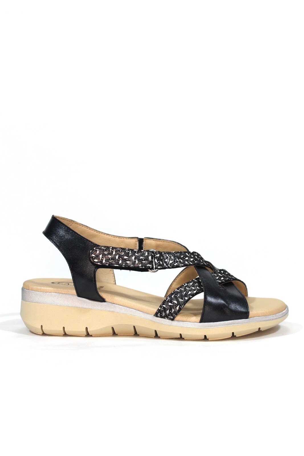 FAP - Sandalia de piel suave color con plantilla de gel. Negro. Cuña baja  blanca. FAP| Calzados Losada