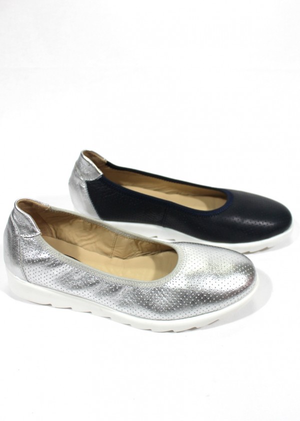 BOLA 22 - Zapato salón con piso sport flexible . Color marino-plata. BOLA  22| Calzados Losada