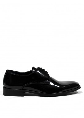 Zapato de vestir con cordón charol  nacarado en negro. Tubolari