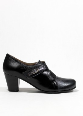 Zapato velcro y goma con tacón 5 cm. Negro. FAP